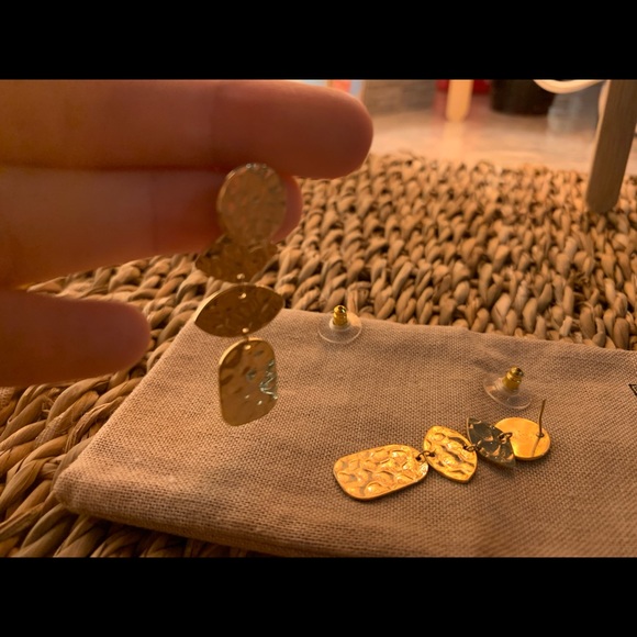 Golden earrings with silver needles - Picture 5 of 5